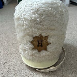 Fluffy White Hat with Gold Emblem